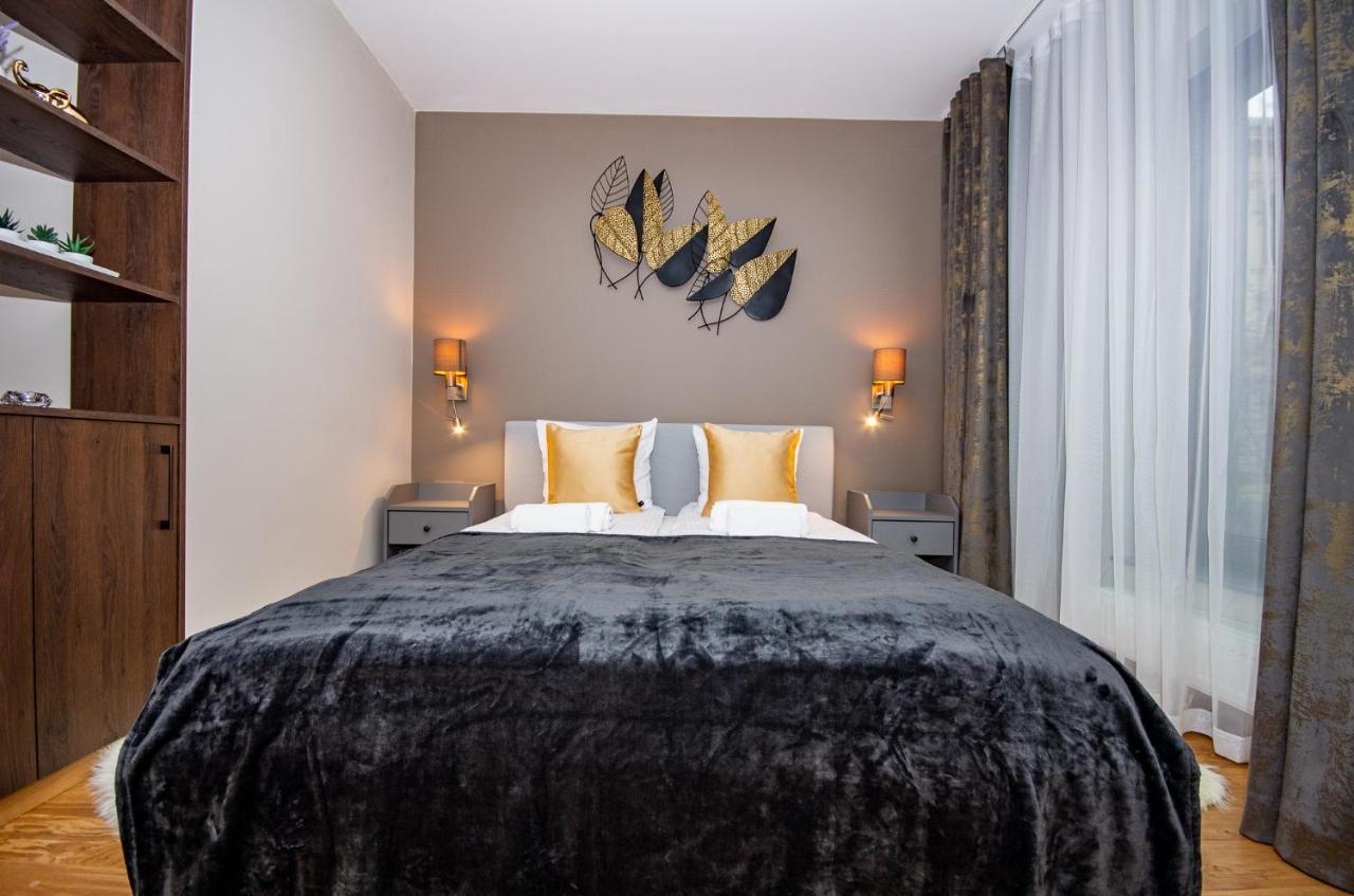 Inpoint Spacious Apartments Near Main Square & Kazimierz District Krakow Exterior photo