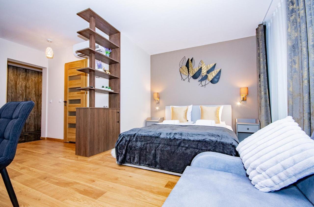 Inpoint Spacious Apartments Near Main Square & Kazimierz District Krakow Exterior photo