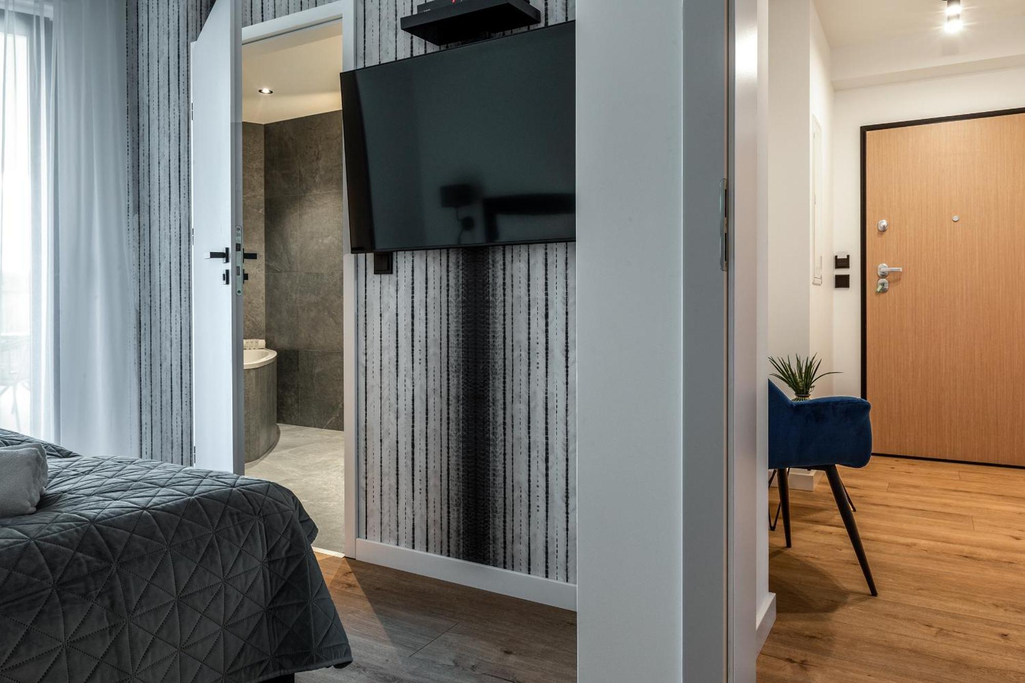 Inpoint Spacious Apartments Near Main Square & Kazimierz District Krakow Room photo