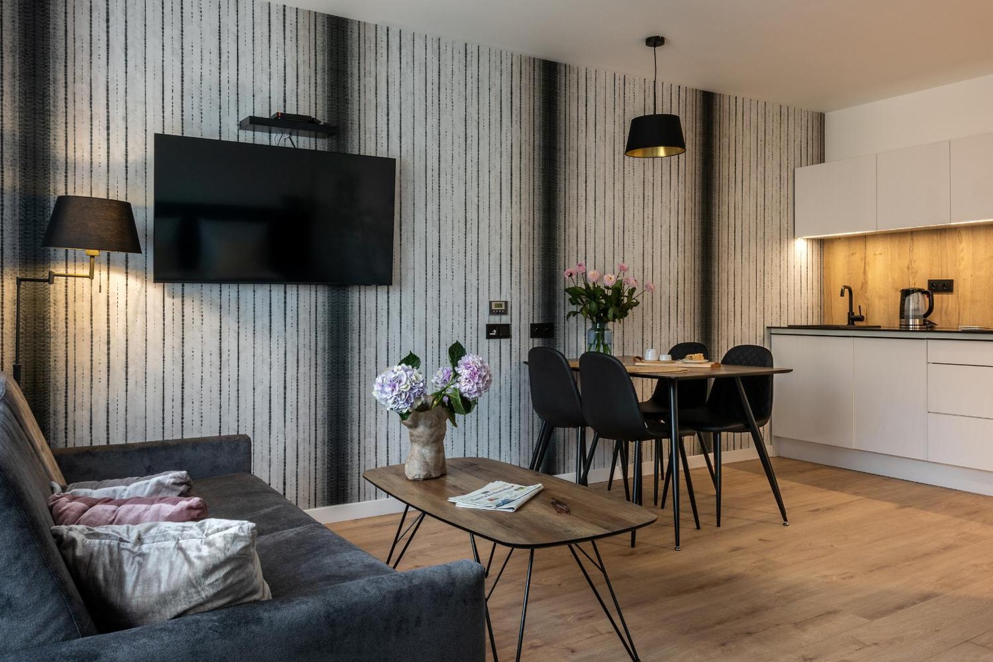 Inpoint Spacious Apartments Near Main Square & Kazimierz District Krakow Room photo