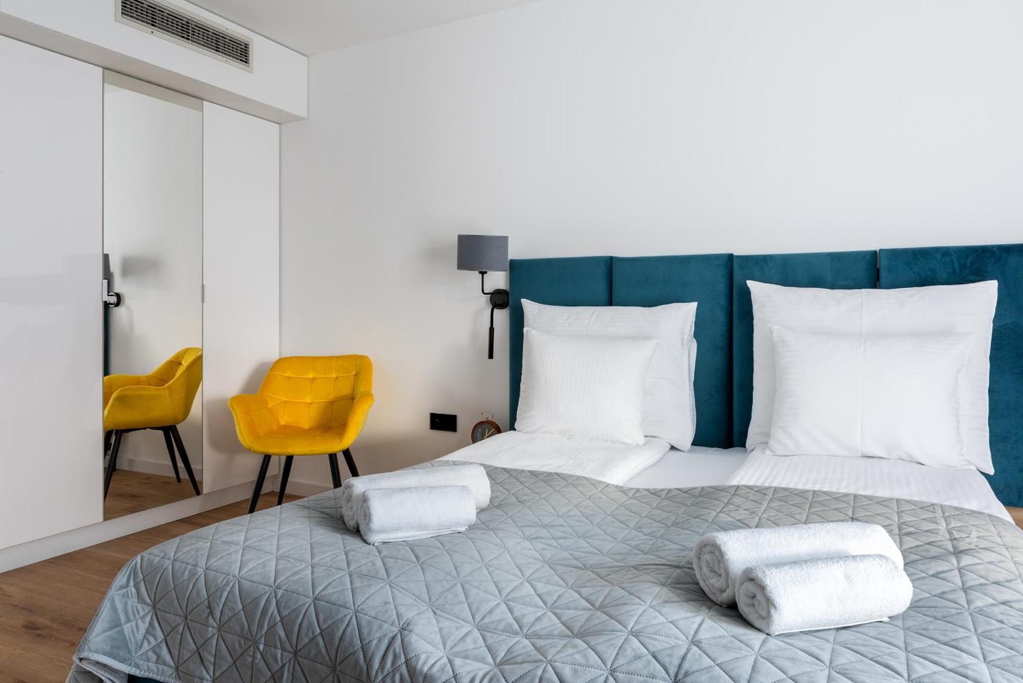 Inpoint Spacious Apartments Near Main Square & Kazimierz District Krakow Room photo